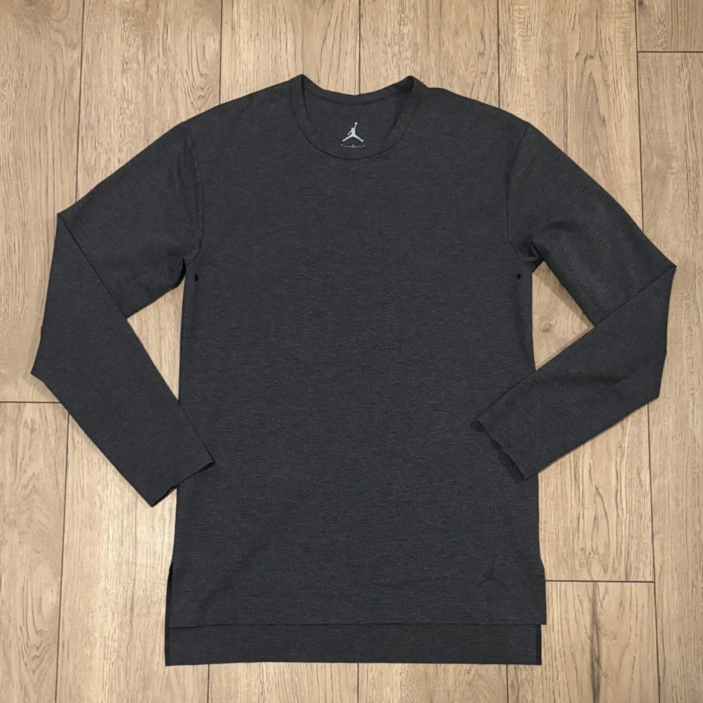 Jordan Brand Athletic Long Sleeve Charcoal Gray Shirt Men’s Size Medium